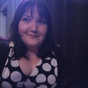 Meet your Posher, Cassandra